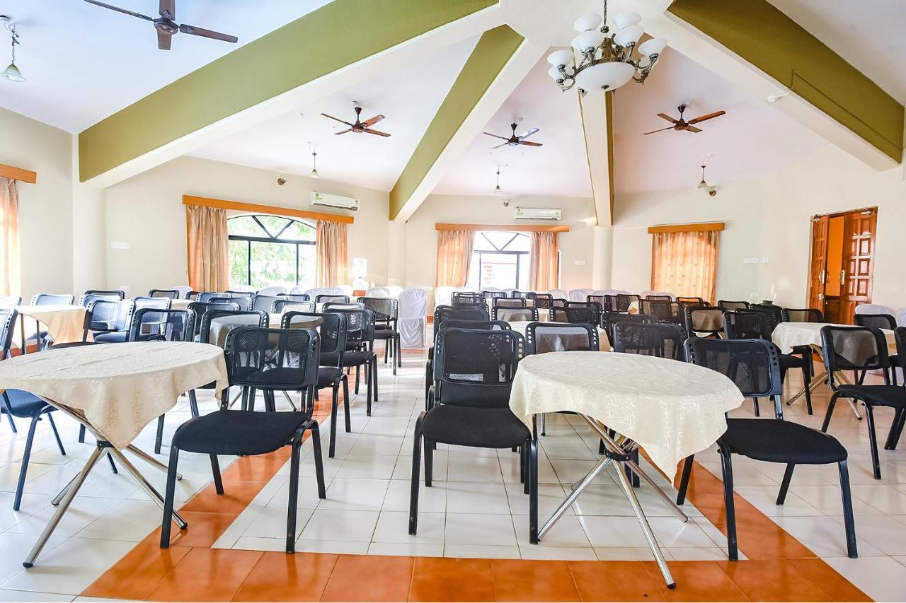 Fabhotel Prime Tanjo Highland With Pool - 500M From Calangute Beach 칸돌림 외부 사진