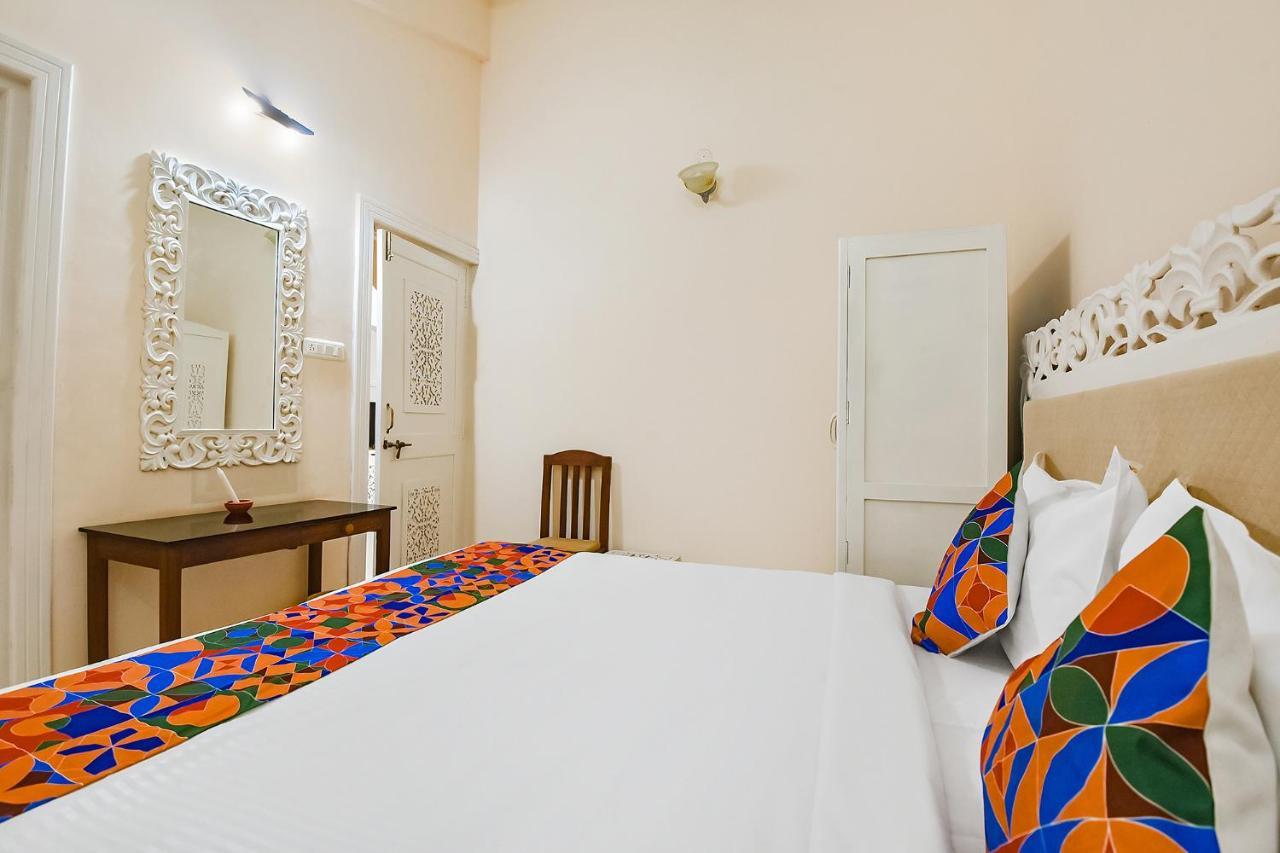 Fabhotel Prime Tanjo Highland With Pool - 500M From Calangute Beach 칸돌림 외부 사진